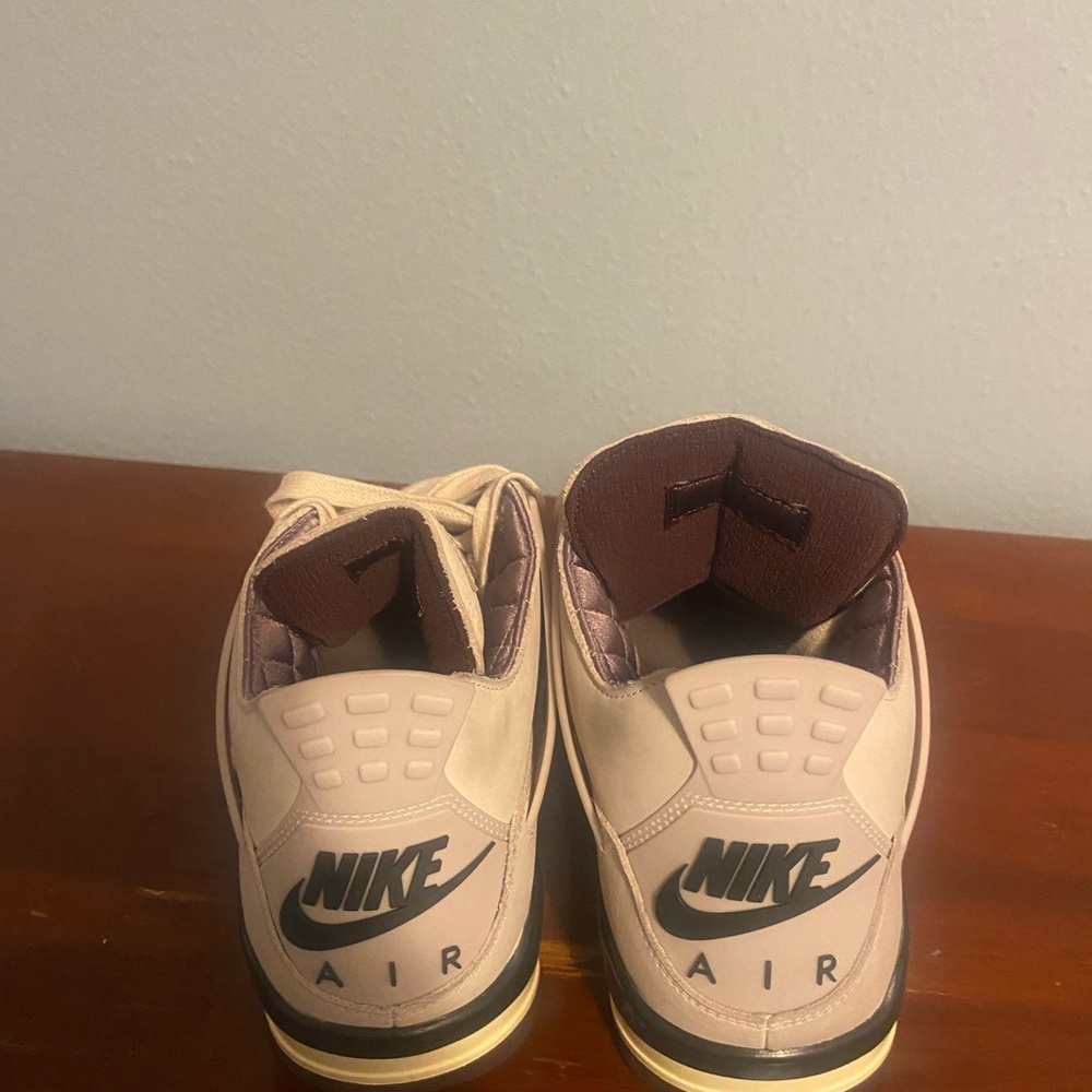 Air Jordan 4 Retro - Picture 6 of 9